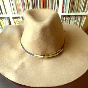 💯 WOOL HATS- Two for the price of one!